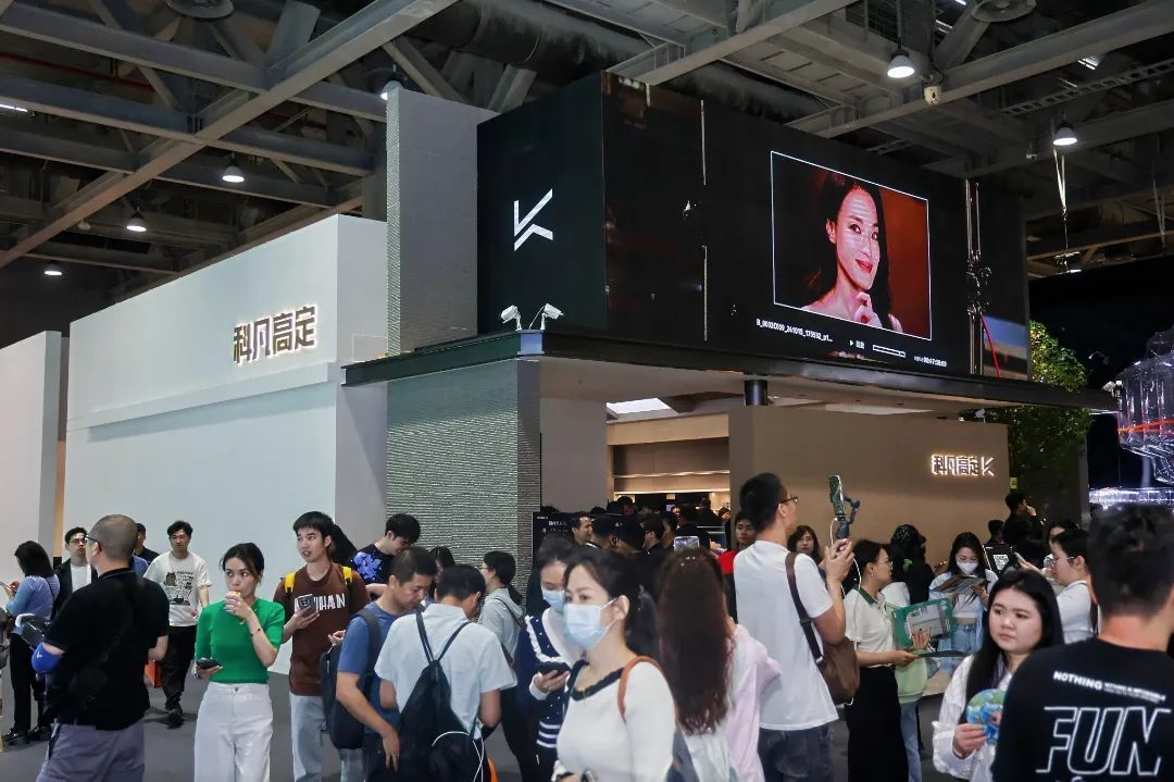 欢迎关注《2026广州轻高定展 》主办准确时间